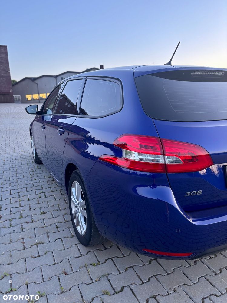 Peugeot 308 1.2 PureTech GPF Allure S&S - 21