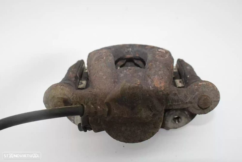 PINÇA TRAVÃO FRONTAL DIREITA BMW 1 2004 -3118D.D. - 2