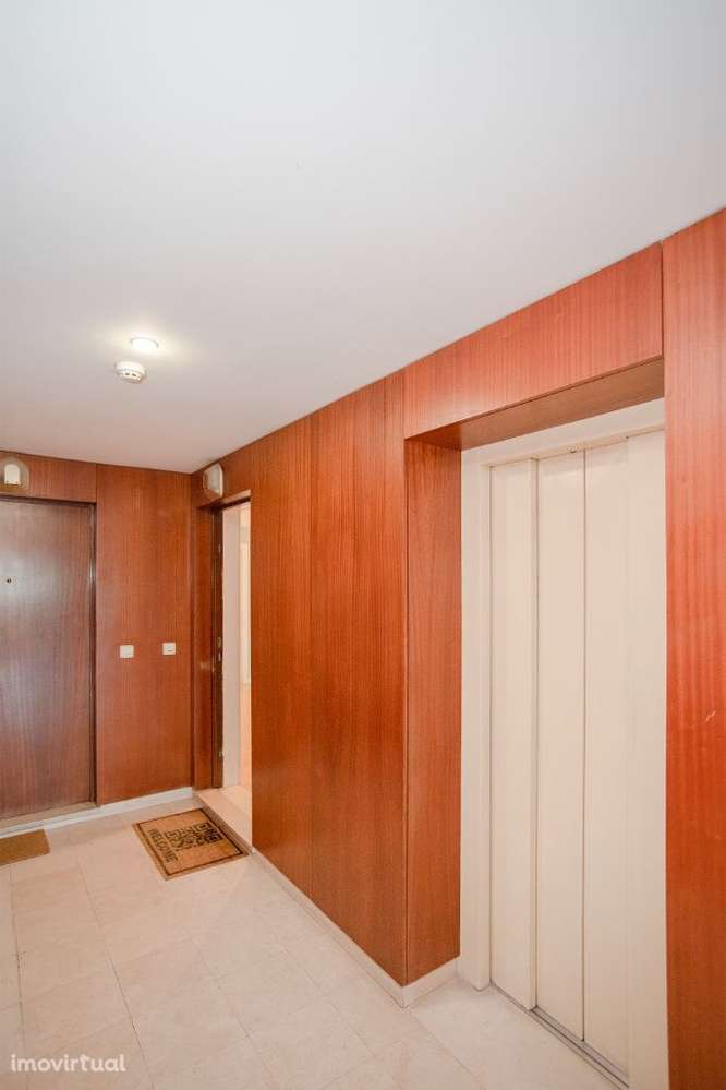 Apartamento T2 de referência semi-mobilado em condomínio fechado - Grande imagem: 3/53