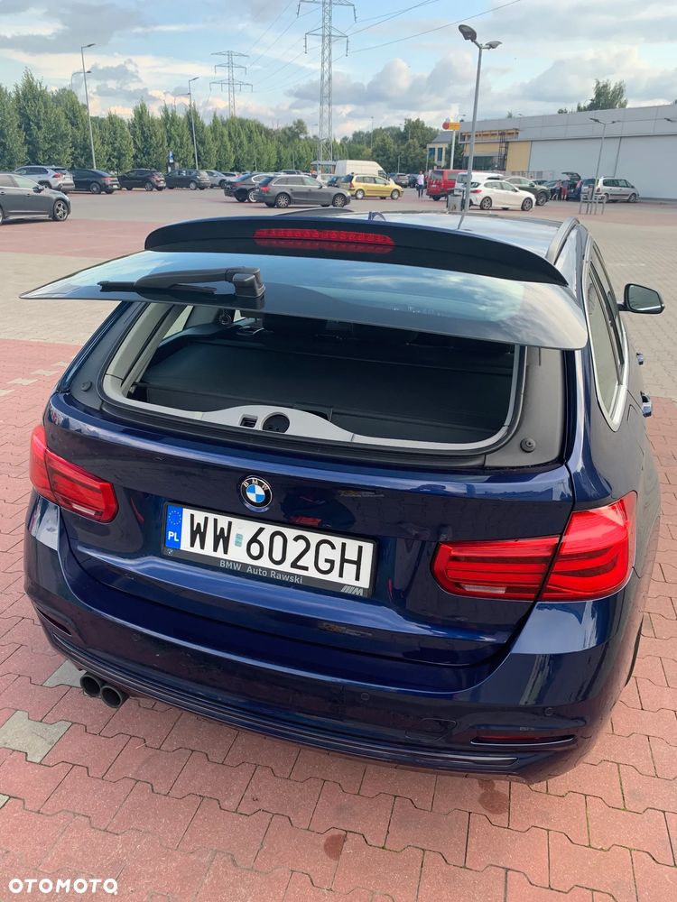 BMW Seria 3 320i xDrive Sport Line - 14