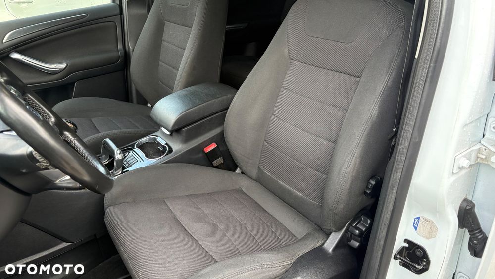 Ford S-Max 2.0 TDCi Titanium - 28