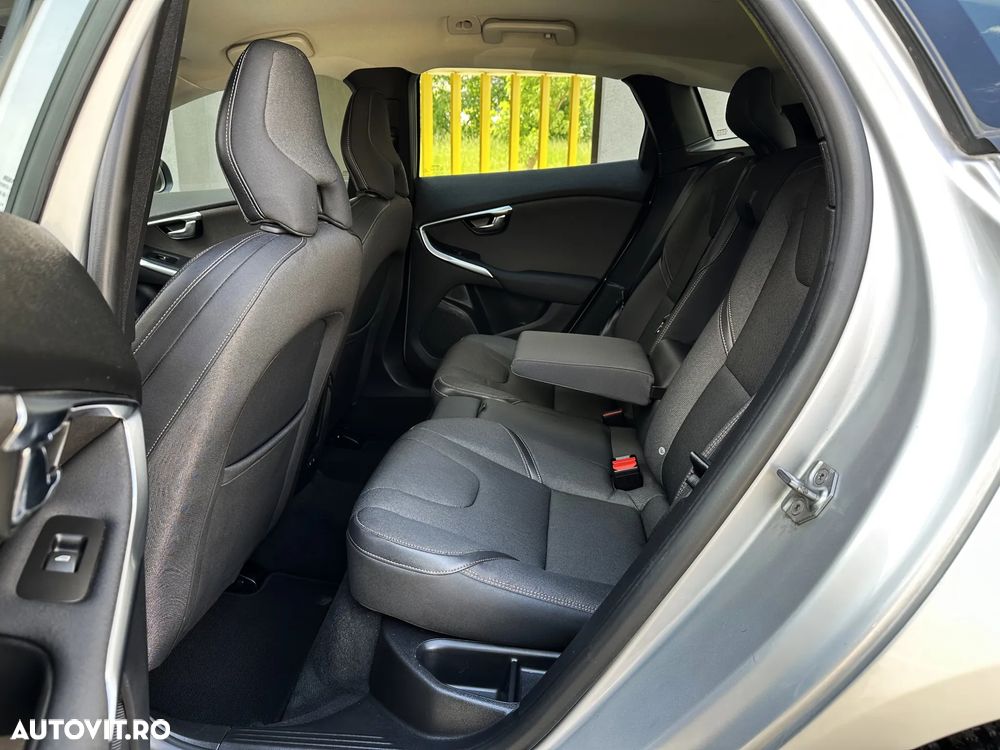 Volvo V40 D3 Aut Summum - 7