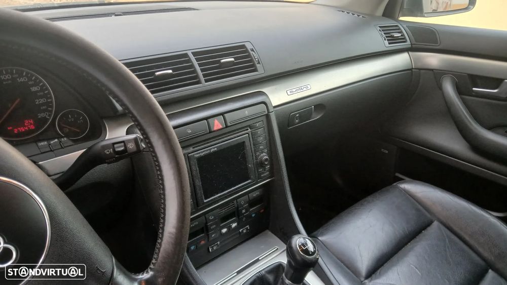 Audi A4 2.5 TDI quattro - 7