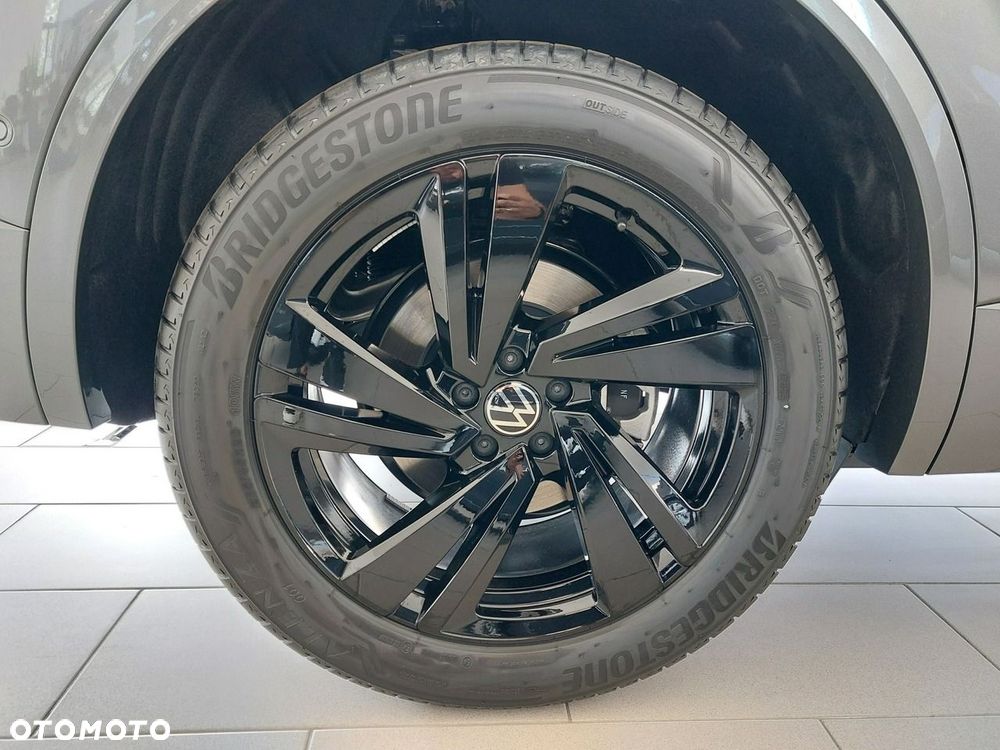 Volkswagen Touareg - 7