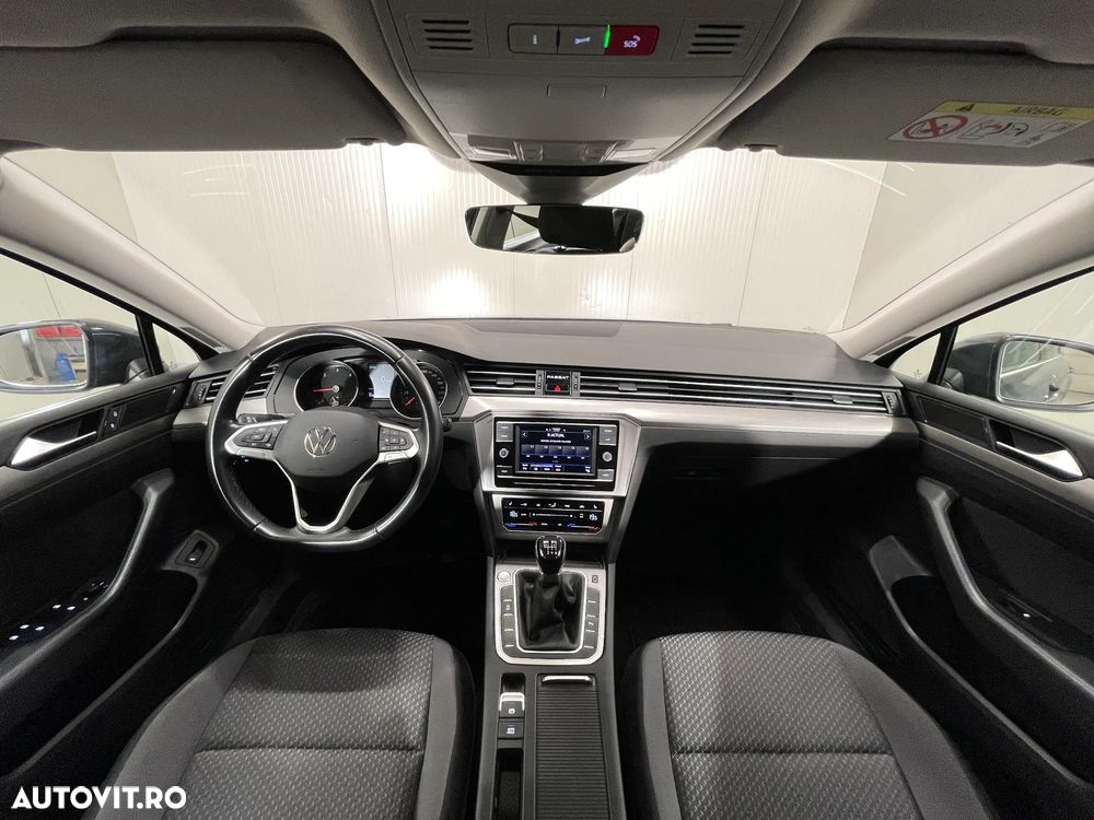 Volkswagen Passat 2.0 TDI Advance - 8