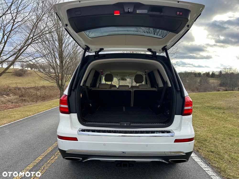Mercedes-Benz GLS - 37
