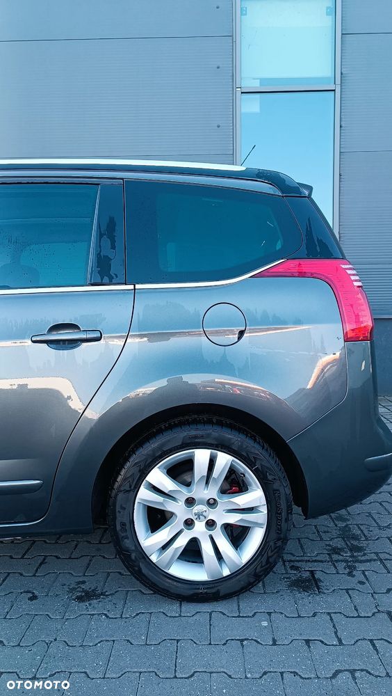 Peugeot 5008 2.0 HDi Business Line 7os - 9