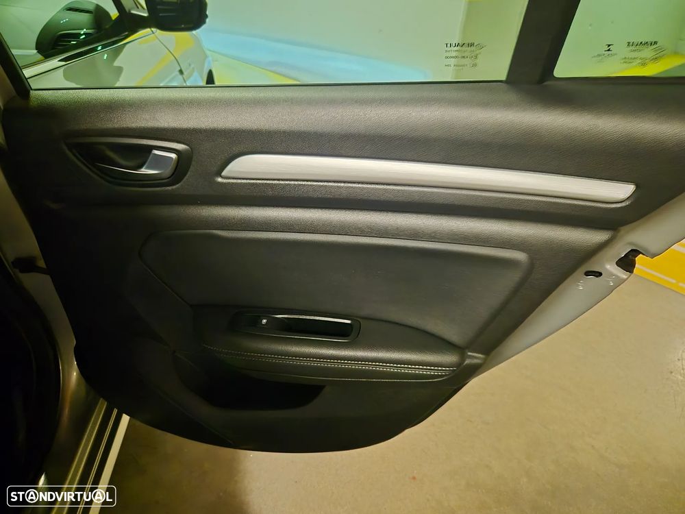 Renault Mégane Sport Tourer BLUE dCi 115 EDC INTENS - 42