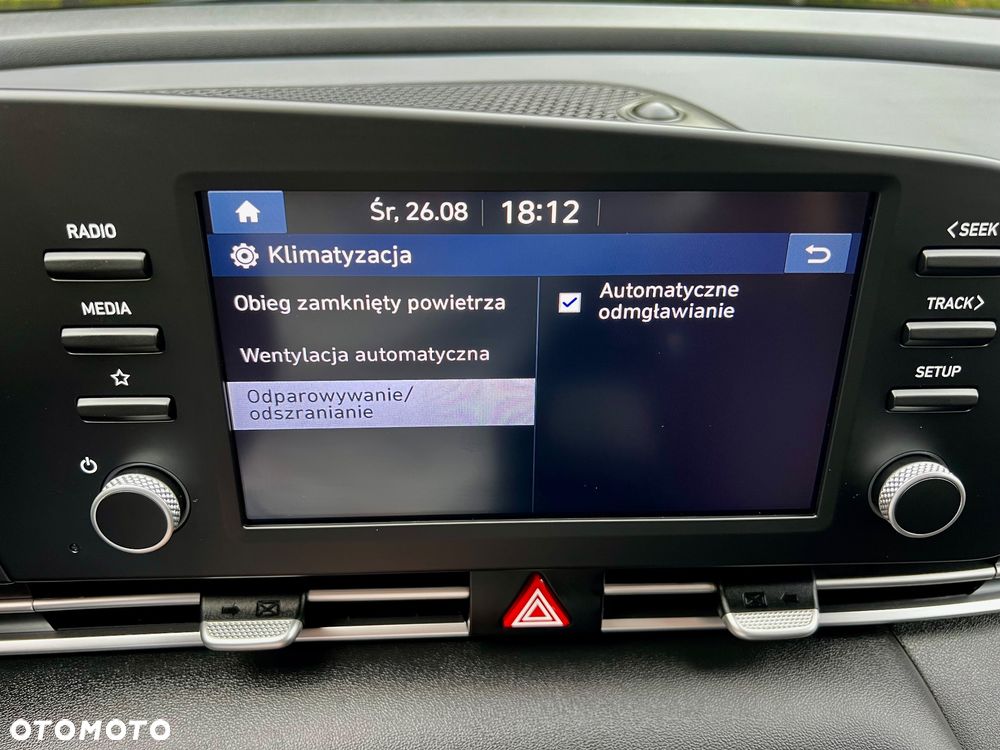 Hyundai Elantra 1.6 Executive - 33