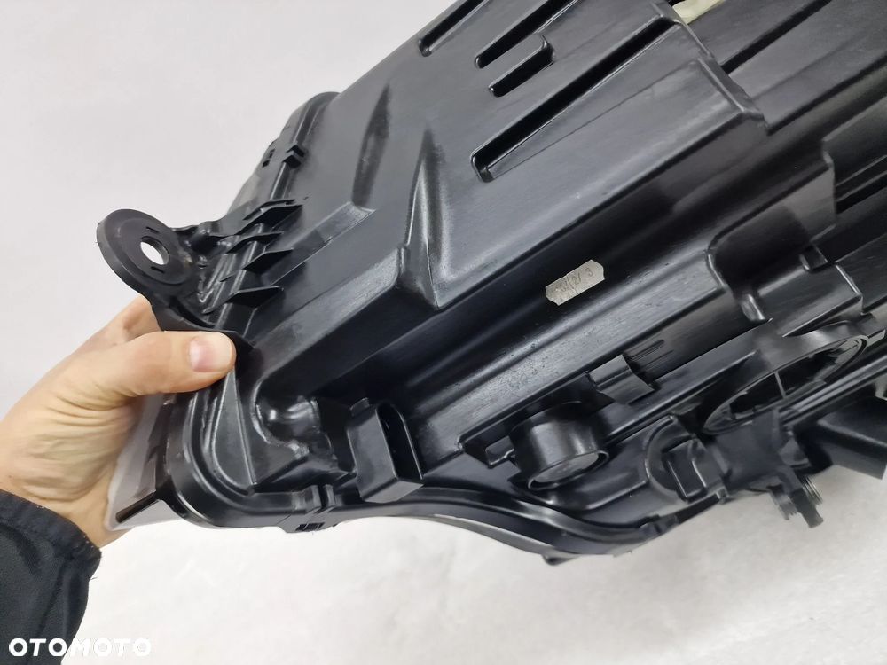 VW T6 T6.1 LIFT TRANSPORTER / MULTIVAN 19- PRAWA LAMPA PRZEDNIA PRZÓD FULL LED , NR 7L1941036D , NR AUKCJI LA159 - 15