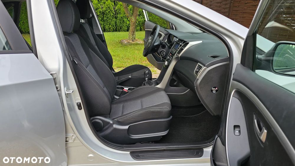 Hyundai i30 1.4 Trend - 10