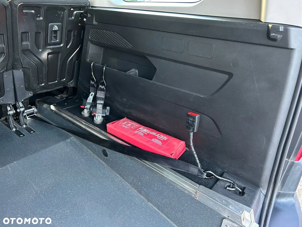 Citroën Berlingo XL BlueHDi 130 FEEL - 30