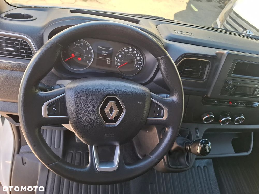 Renault Master 2020 2.3DCI 135KM L2H2 ŚREDNIAK - 24