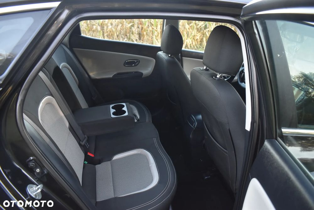 Hyundai i30 1.6 GDI Premium - 26