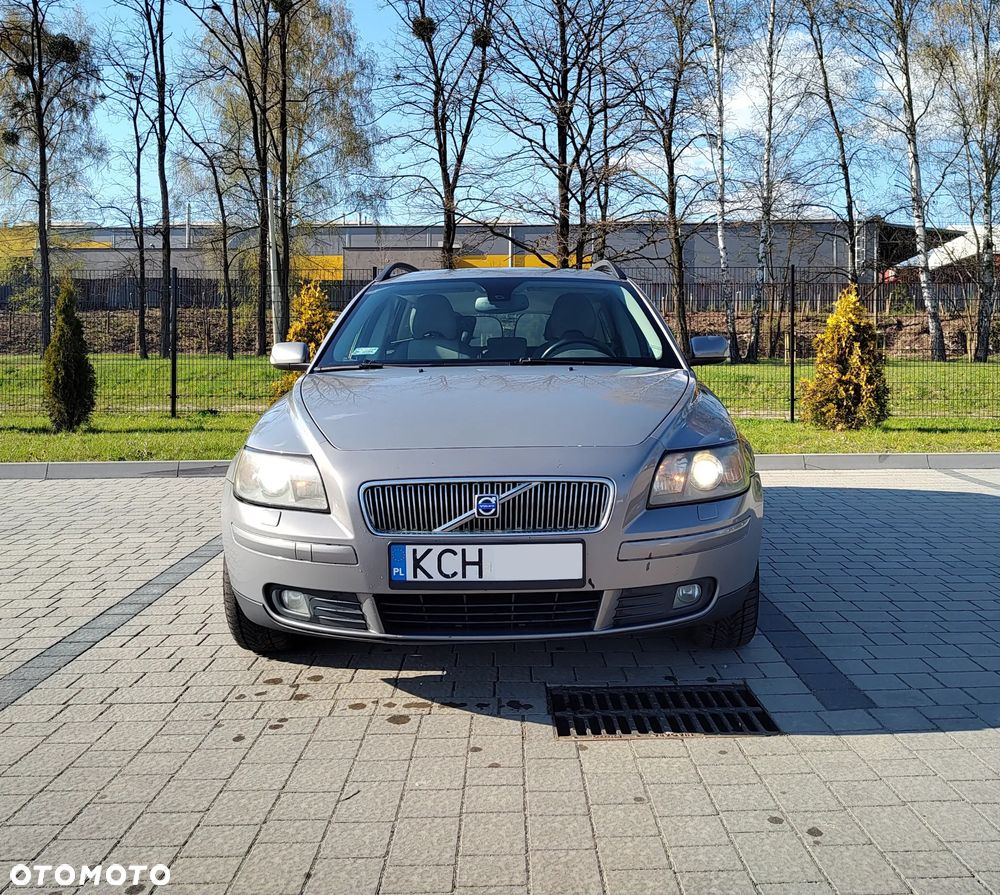 Volvo V50 2.4 Momentum - 1