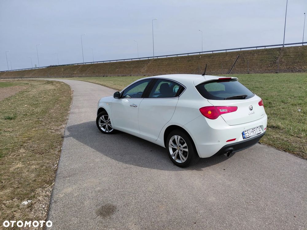 Alfa Romeo Giulietta - 5