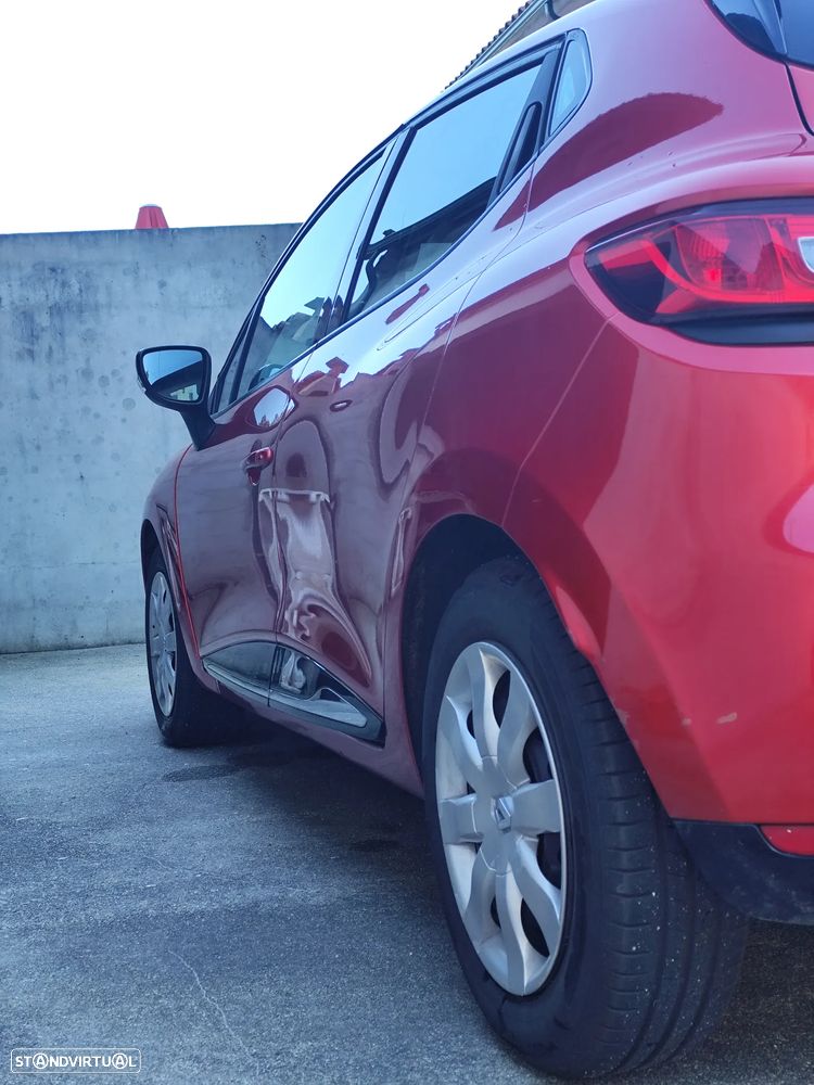 Renault Clio 1.2 16V Confort - 10