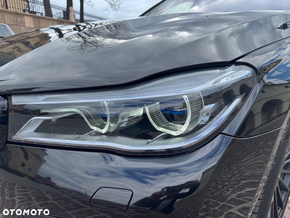 BMW Seria 7 740d xDrive - 12