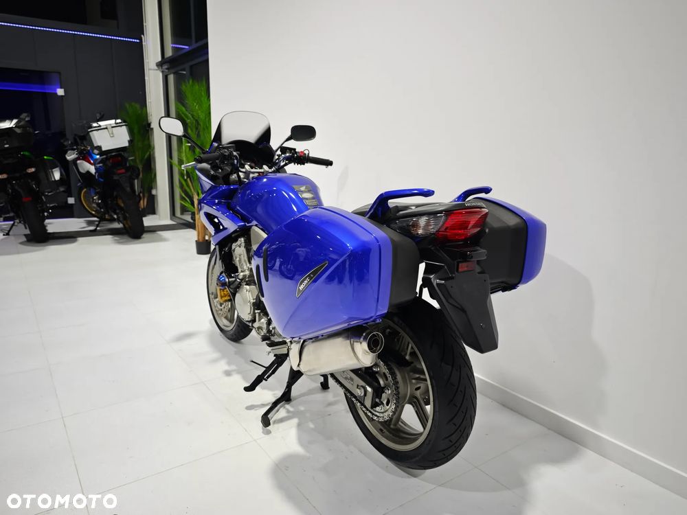 Honda CBF - 33