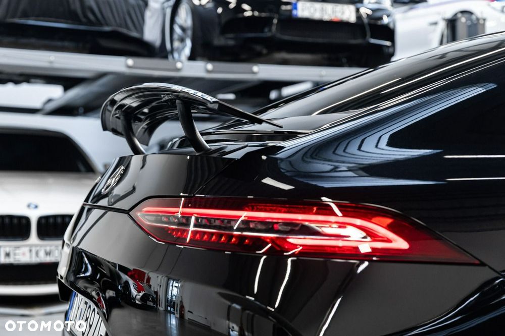 Mercedes-Benz AMG GT - 19