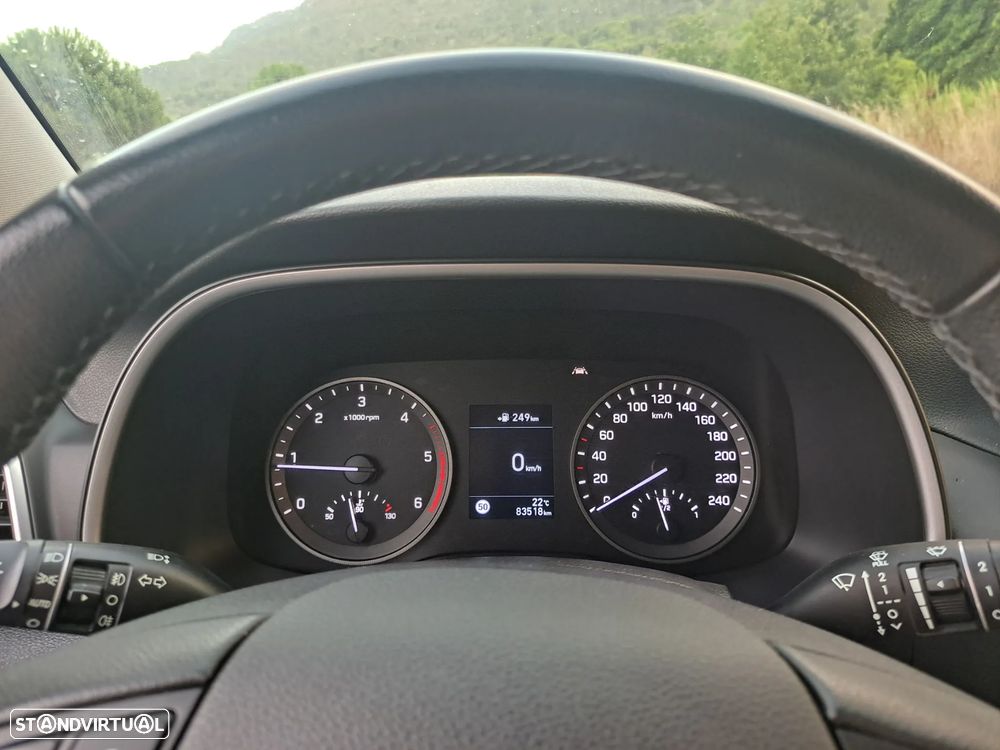 Hyundai Tucson 1.6 CRDi Premium +P.Pele+P.Style - 20
