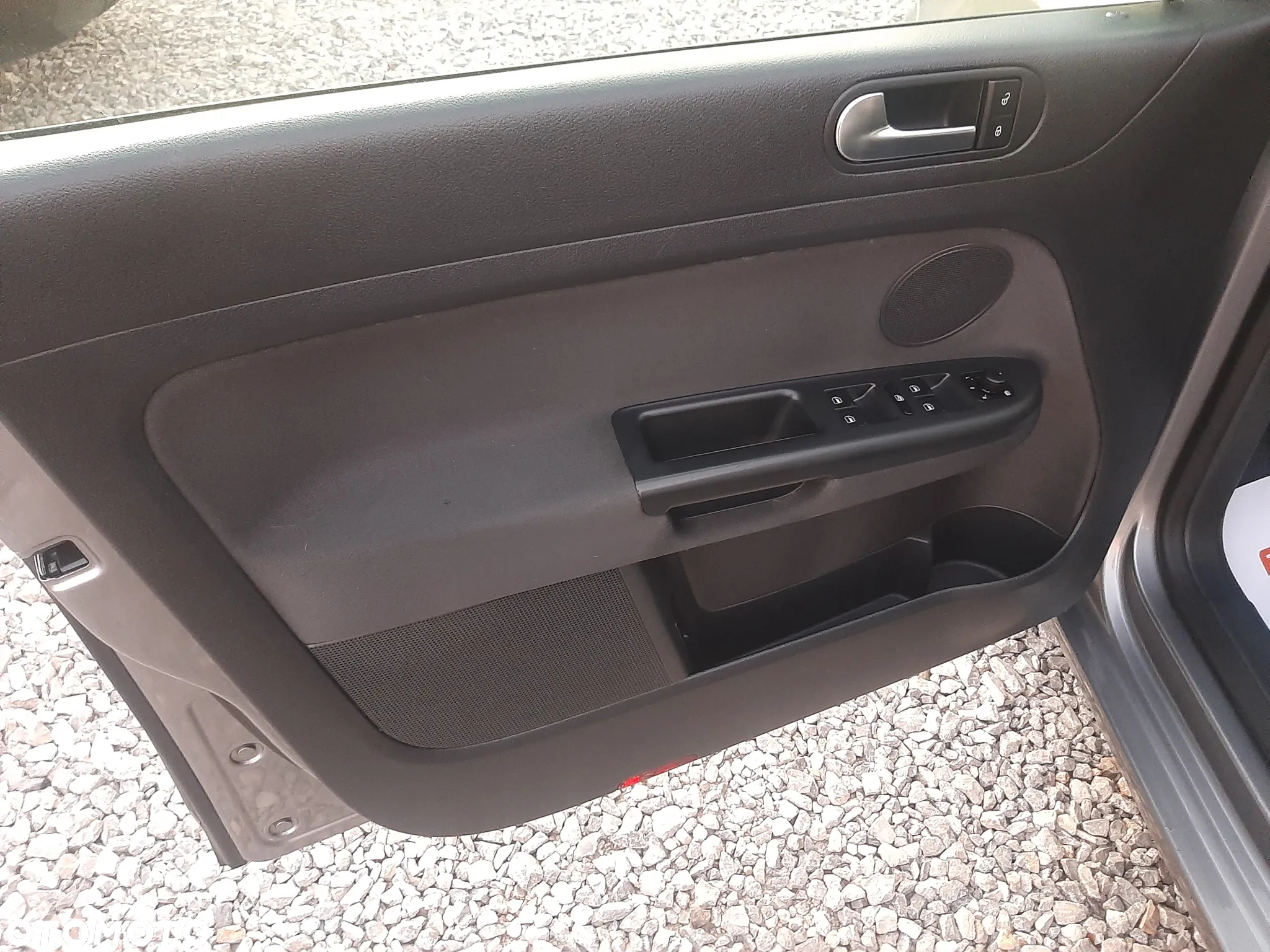 Volkswagen Golf Plus 1.6 TDI BlueMot Comfortline - 17