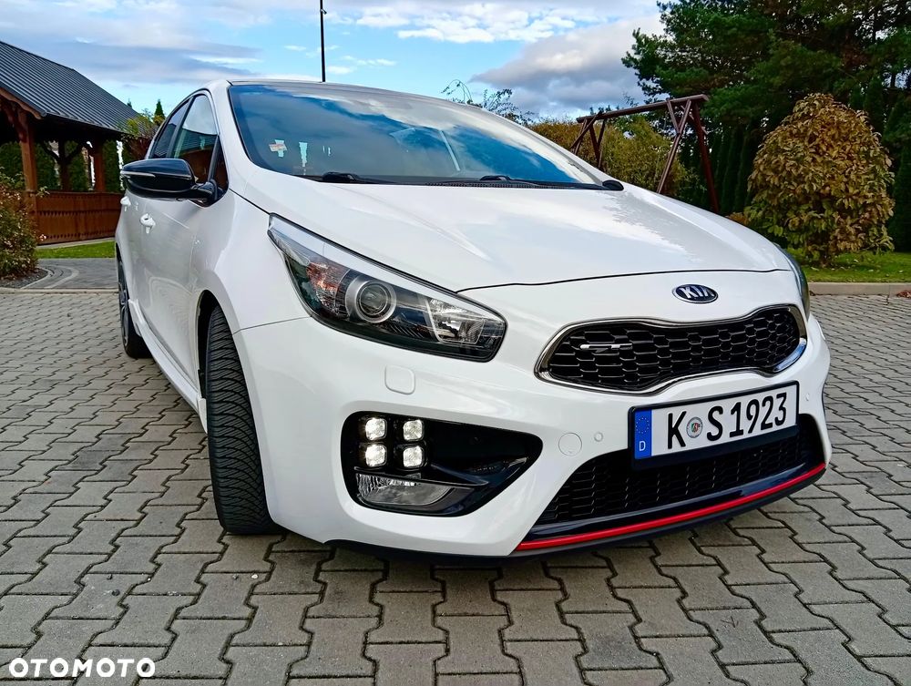 Kia Ceed Cee'd 1.6 T-GDI GT - 1