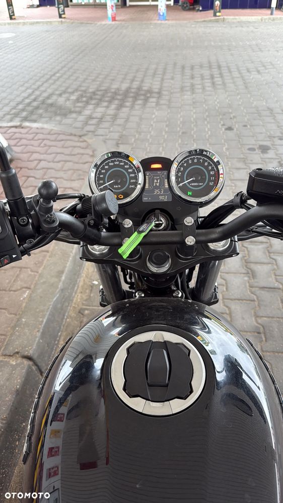 Kawasaki Z 650 RS - 4