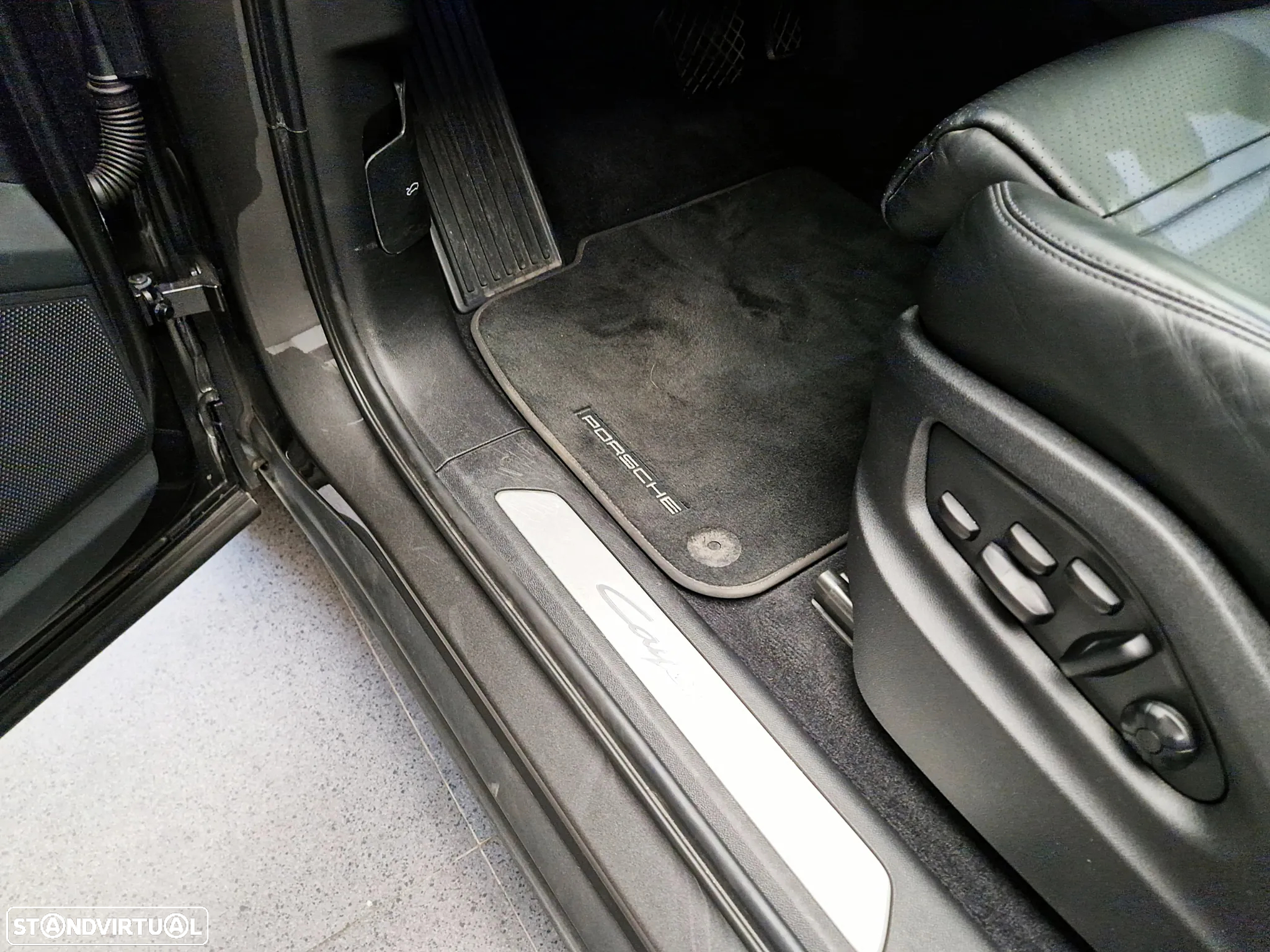 Porsche Cayenne Coupé E-Hybrid - 19