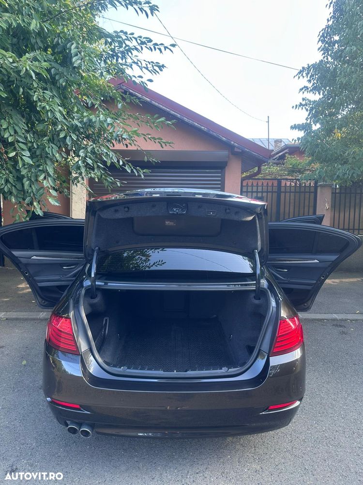 BMW Seria 5 520d AT - 25
