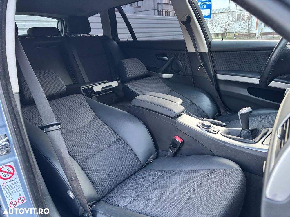 BMW Seria 3 320d DPF Touring - 6