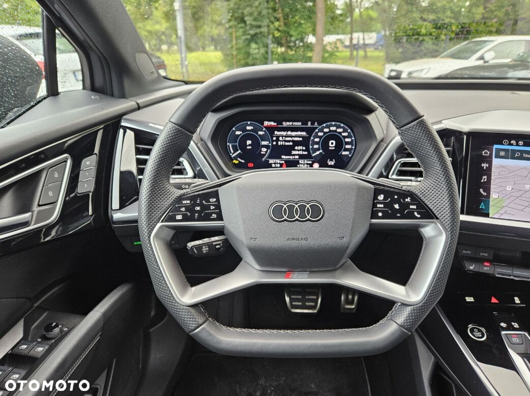 Audi Q4 e-tron - 10