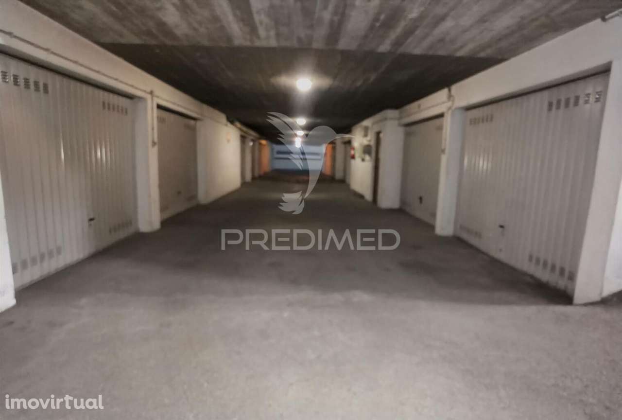 Lugar de Garagem à Venda no Entroncamento - Grande imagem: 3/20