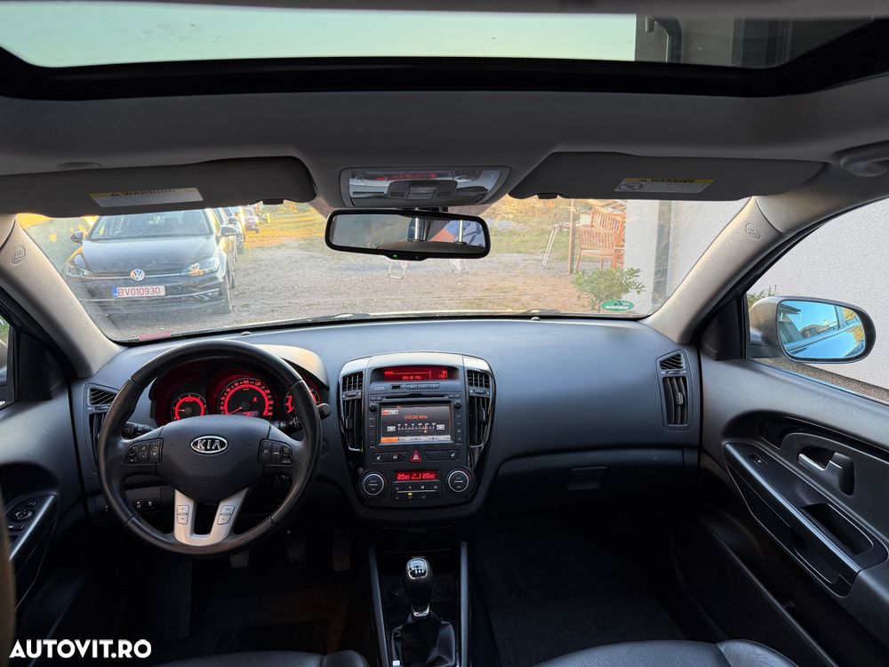 Kia Ceed - 6