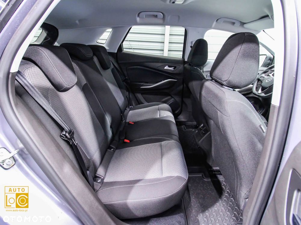 Opel Grandland 1.2 T Business Edition S&S - 11