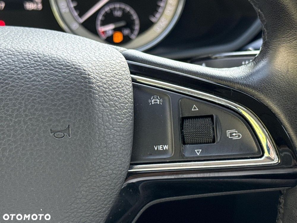 Skoda Superb 2.0 TDI SCR 4x4 L&K DSG - 19