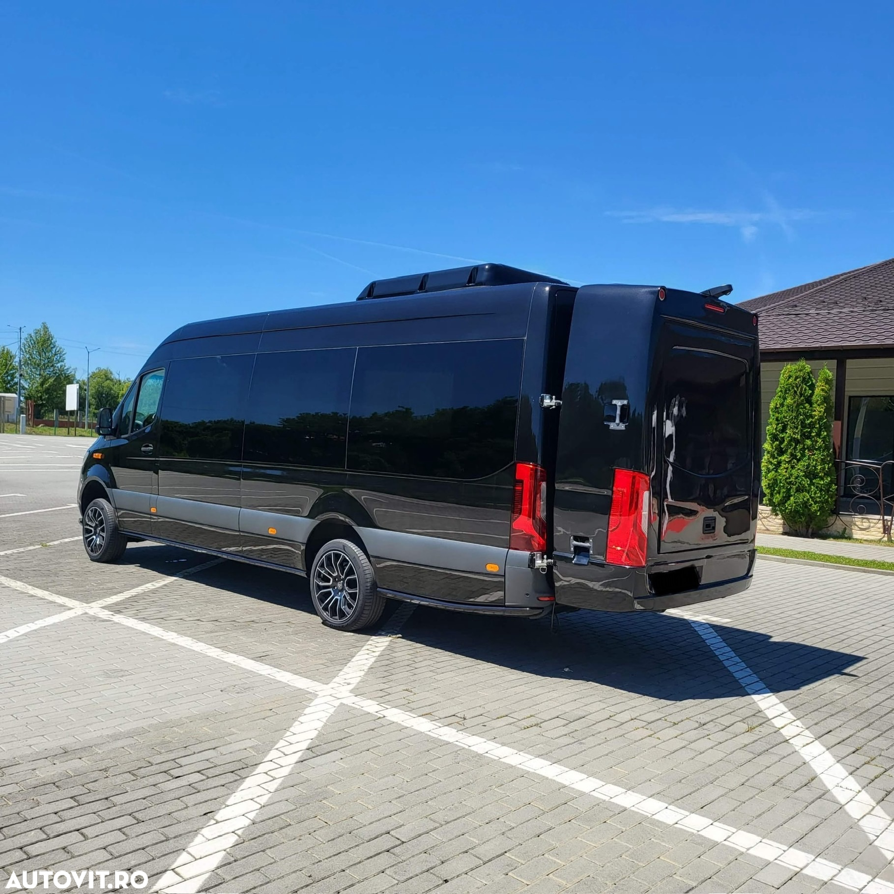 Mercedes-Benz Sprinter - 4