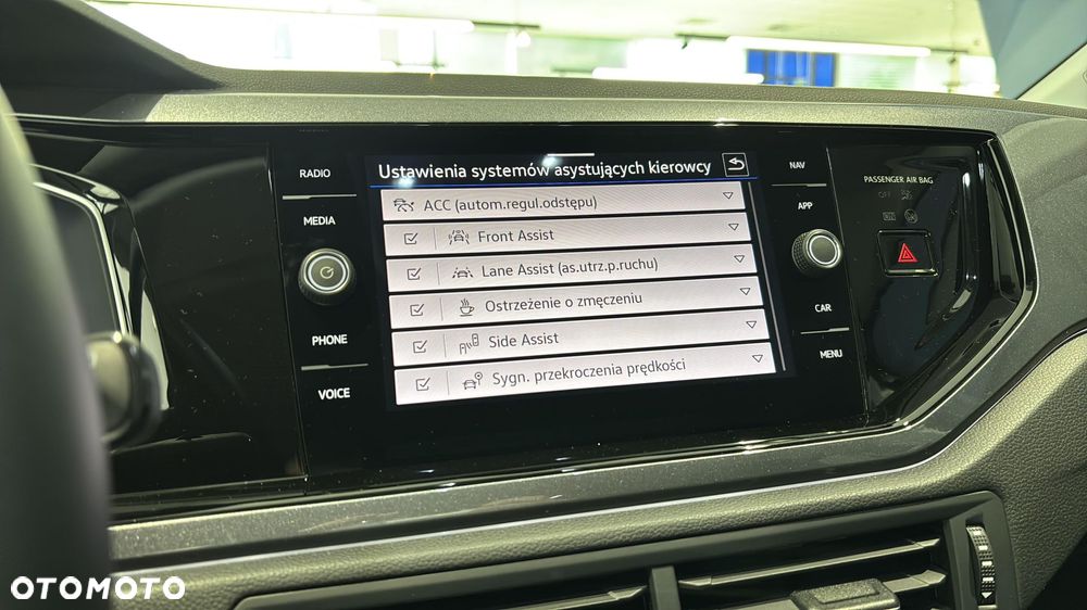 Volkswagen Taigo 1.0 TSI Style DSG - 22