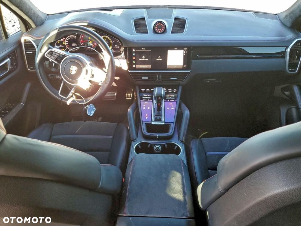 Porsche Cayenne - 7
