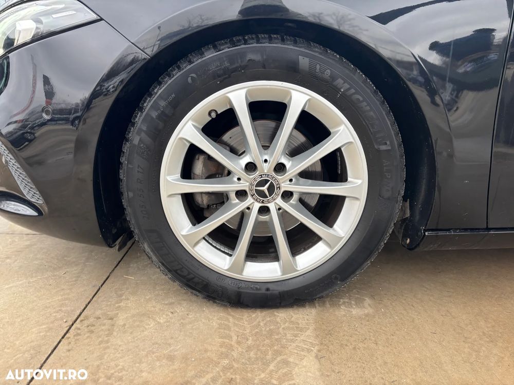 Mercedes-Benz A 180 d 7G-DCT - 15