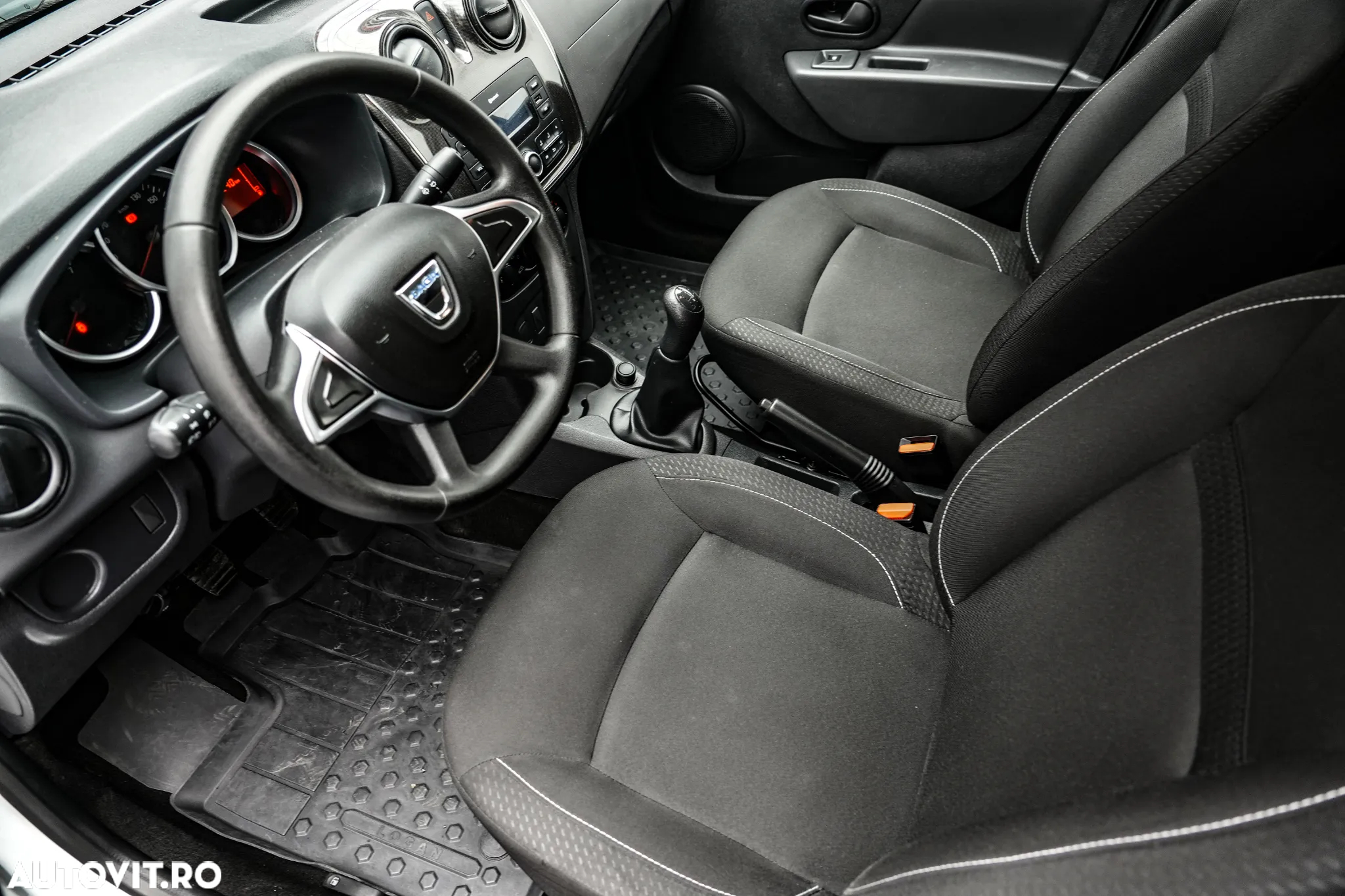 Dacia Logan 0.9 TCe Ambiance - 12
