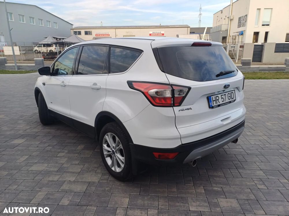 Ford Kuga 2.0 TDCi 4x4 Titanium - 3