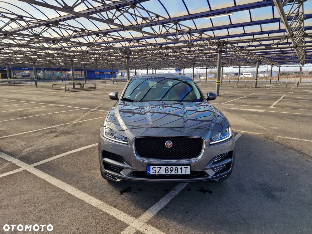 Jaguar F-Pace - 4