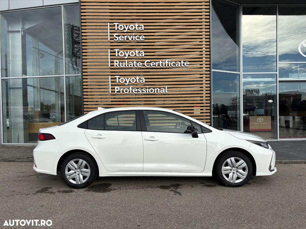 Toyota Corolla Sedan 1.8 HSD Eco - 6