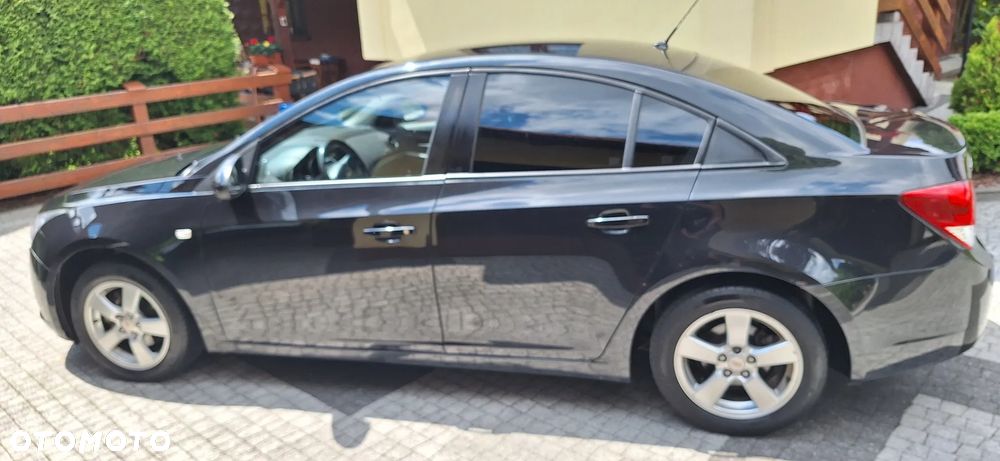 Chevrolet Cruze 1.6 - 3