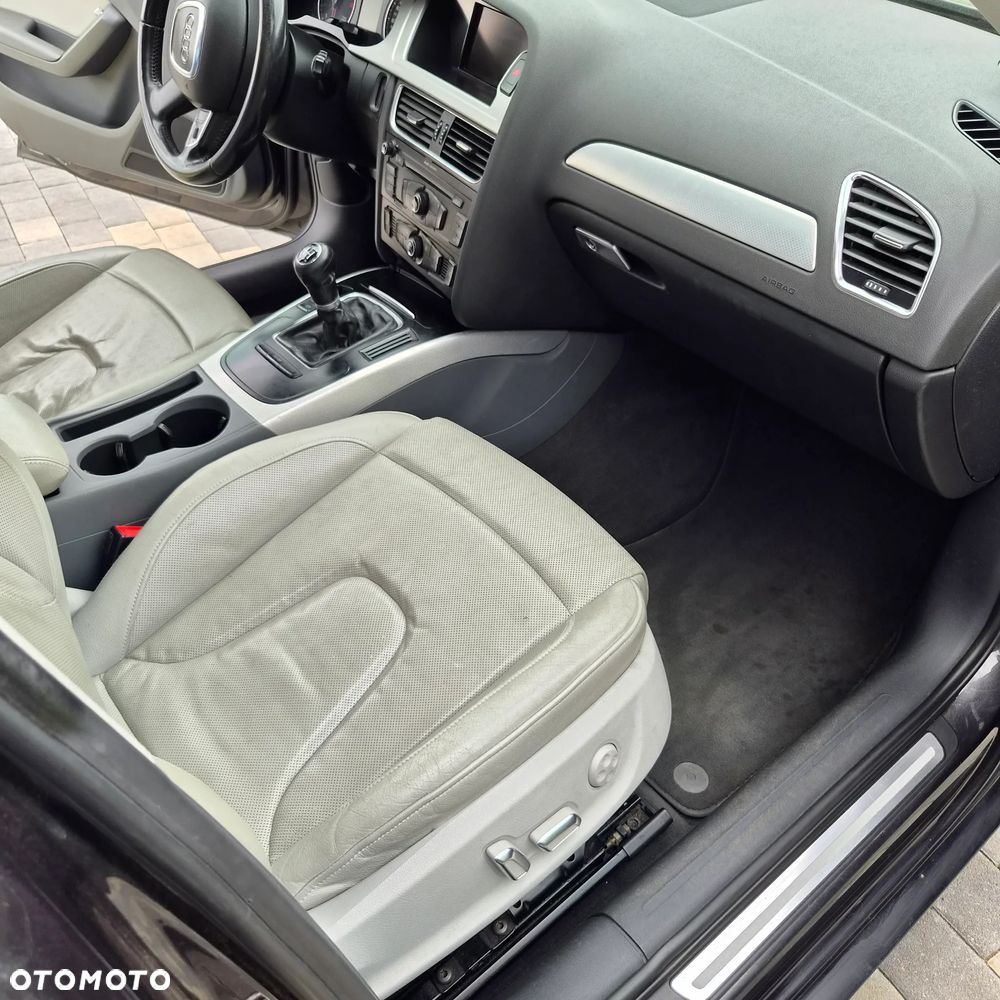 Audi A4 Avant 2.0 TDI - 11