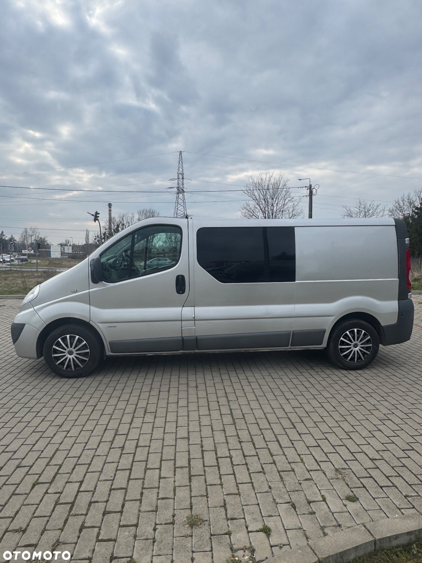 Opel Vivaro L2H1 2.9t Edition - 4
