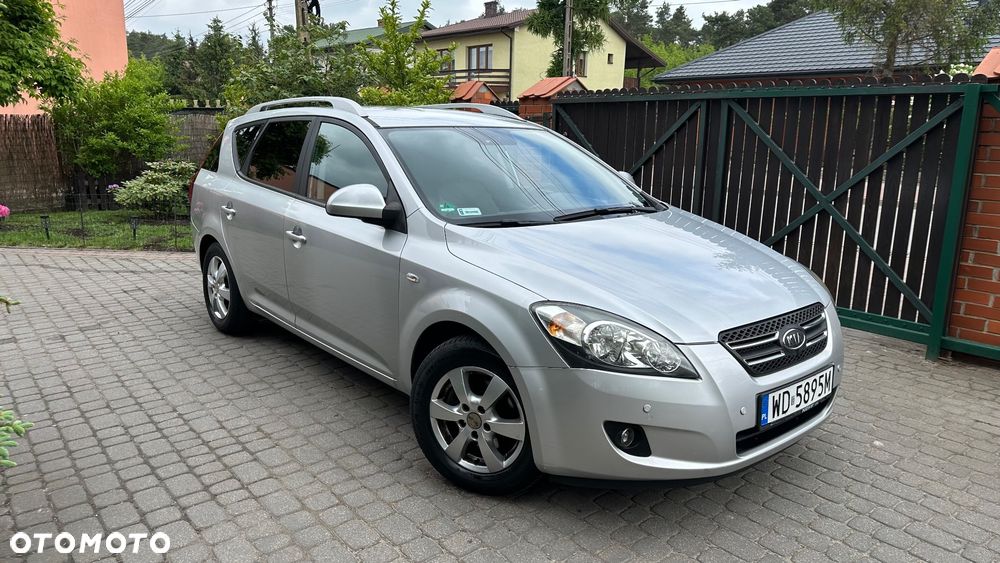 Kia Ceed - 6
