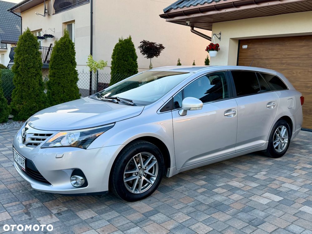 Toyota Avensis 1.8 Executive - 2