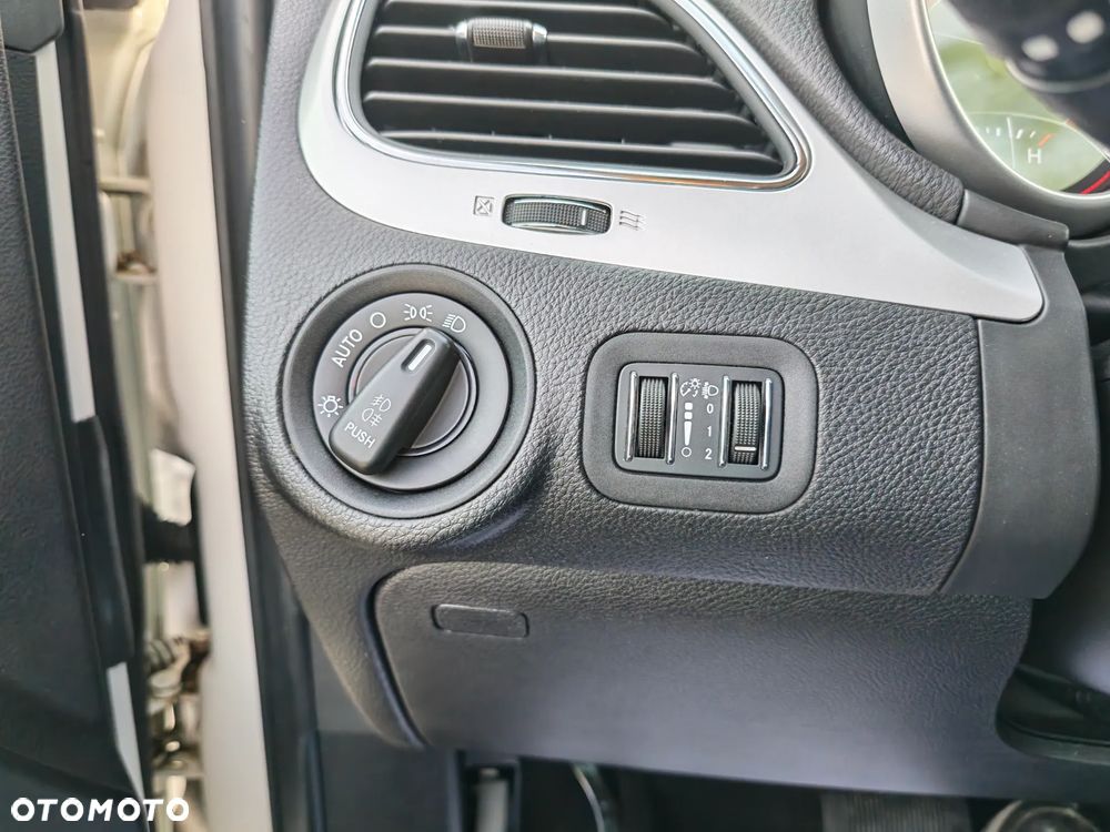 Fiat Freemont 2.0 Multijet Lounge AWD - 32